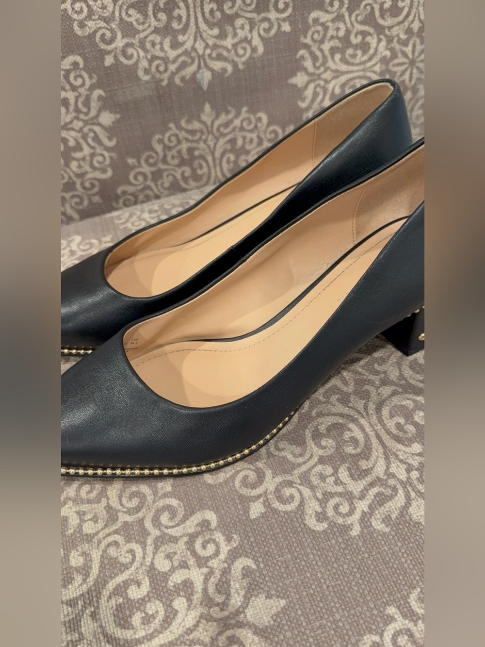 Coach Black Leather Pointed Toe Block Heel Pumps Gold Stud Trim Size 9 - Picture 3 of 10